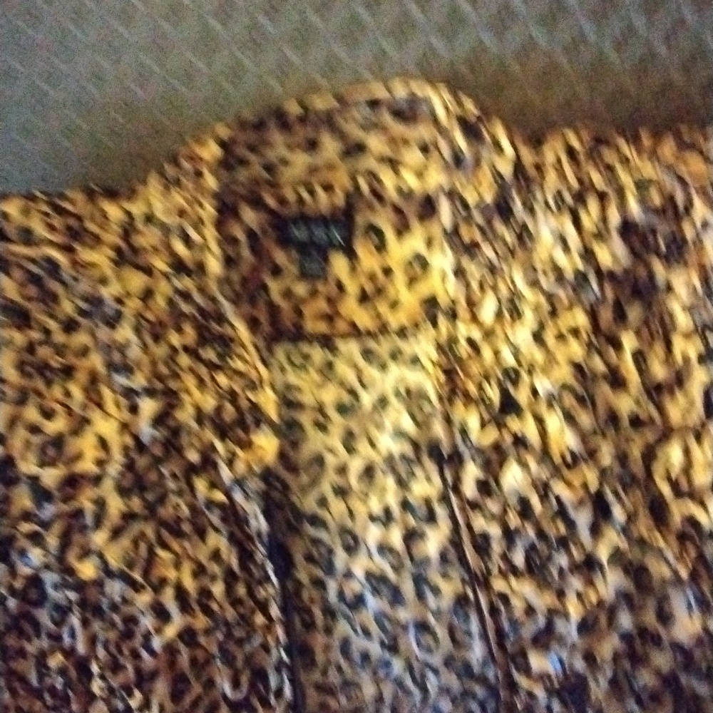MSK Lightweight Sequined Leopard Print Gathered Zippered Jacket w/Shoulder Pads - Picture 8 of 8